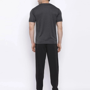 Camiseta de Manga Corta para Hombre, Color Gris Oscuro, Cuello Redondo, Pantalones Largos Negros, Color Sólido, Estilo Deportivo, Corte Regular, Secado Rápido, Ropa de Verano - Product Image 2