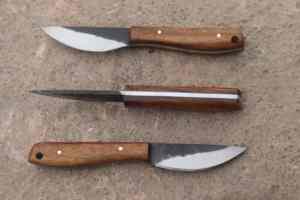 Couteau de chasse haut de gamme en acier au carbone avec manche en bois, couteau de chasse médiéval forgé à la main sur mesure - Product Image 3