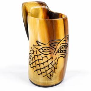 Chope à bière en bois avec poignée sculptée à la main motif dragon – Nouveauté originale pour les fêtes - Product Image 1