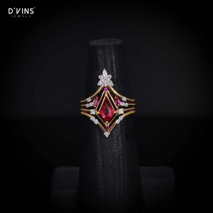 Anillo de Boda Único D'VINS con Rubí en Forma de Cometa y 3 Bandas de Diamantes en Oro de 14k - Conjunto de Anillos de Rubí de Estilo Antiguo para Novia y Aniversario - Product Image 5