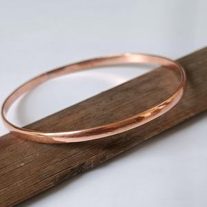 Bracelet jonc fermé en cuivre pur fait main, massif, à enfiler, artisanat en cuivre, délicat, empilable, bijoux de guérison pour femmes et hommes, OEM - Product Image 1