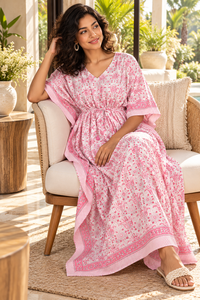 Robe Kaftan Florale Rose et Blanche pour Femme, Col en V Longue avec Bordure Décorative pour Tenue Estivale de Resort – Vente en Gros pour Acheteurs Mondiaux - Product Image 6