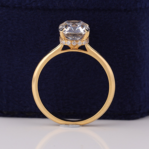 Bague en or jaune 10 carats avec diamant de laboratoire taille coussin de 4,00 carats, style ancienne mine, halo dissimulé - Product Image 5