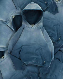 Sweat à capuche personnalisé de qualité supérieure, effet délavé, en molleton de haute qualité, style streetwear premium. - Product Image 2