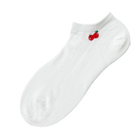 Chaussettes courtes pour femmes 36-42, blanches, brodées, à motif cerise, respirantes, en coton tricoté