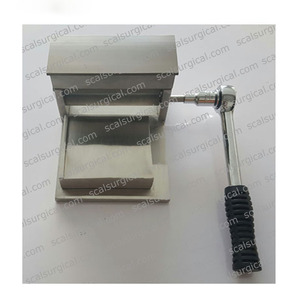 เครื่องมือผ่าตัดปลูกถ่ายผิวหนังระดับมืออาชีพ ยี่ห้อ Davis Skin Craft Masher สำหรับงานผิวหนังและศัลยกรรมตกแต่ง - Product Image 3