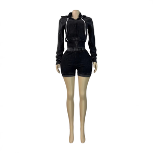 Ensemble de survêtement 2 pièces pour femme avec sweat à capuche zippé et short côtelé, couleur unie, décontracté, toutes saisons, coupe régulière, manches longues - Product Image 3