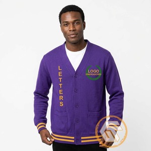 Tesoros Griegos Omega Personalizado |   Cárdigan de Invierno con Cuello en V y Bordado Acrílico Psi, Cárdigan de Alta Calidad para Hombre - Product Image 4