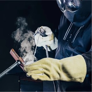 Mitaines résistantes à la chaleur personnalisées, gants de soudeur TIG, gants de sécurité en cuir à manches longues pour la soudure - Product Image 4