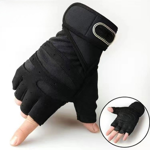 ถุงมือฟิตเนสแบบตาข่ายครึ่งนิ้วสำหรับทุกเพศ สายรัดข้อมือปรับได้ สำหรับออกกำลังกาย ยกน้ำหนัก อุปกรณ์เสริมถุงมือ - Product Image 3
