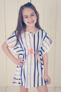 Frais et Élégant Bleu Gris & Blanc Rayé Plage Kaftan Robe Pour Mère et Fille Combo Décor Avec Blanc Petit Pompons - Product Image 2