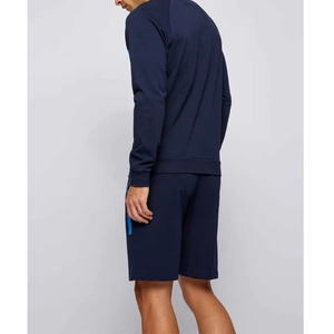 ชุดเสื้อยืดและกางเกงขาสั้นผู้ชาย 2 ชิ้น สไตล์วินเทจ สำหรับฤดูร้อน เป็นมิตรกับสิ่งแวดล้อม ผลิตจากผ้าฝ้ายผสมโพลีเอสเตอร์ ย้อมสีพื้น - Product Image 4