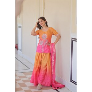 Hermoso conjunto de salwar kameez de poliéster (parte superior, parte inferior y dupatta) para fiestas - Product Image 6