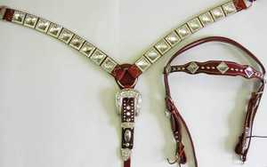 Harnais de selle western en cuir véritable de qualité supérieure, léger, personnalisable, durable, avec des designs tendance et des conchos en cristal, prêt à l'emploi - Product Image 2
