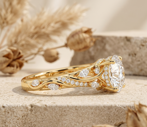 แหวนหมั้นเพชรทรงกลม 2.50 กะรัต ทองคำ 14K พร้อมเพชรทรงมาร์คีส์ด้านข้าง - Product Image 3