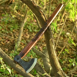 Hacha Vikinga Hecha a Mano, Hacha con Mango de Madera de Palisandro, Acero 52100, para Bushcraft y Camping - Product Image 2