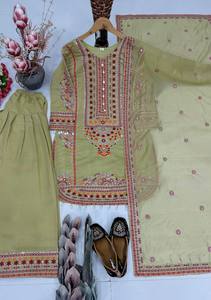 Ensemble Palazzo en Soie Blanche Farshi Prêt-à-Porter pour Fêtes et Cérémonies – Haut, Dupatta et Bas Entièrement Cousus - Product Image 4