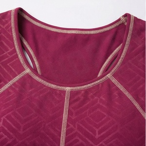 Ropa Deportiva de Poliéster de Alta Calidad para Mujer, Conjunto de Yoga Personalizado al por Mayor, Ropa Deportiva Impermeable de Tallas Grandes - Product Image 4