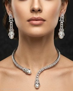 Magnifique ensemble de bijoux HASLI de créateur en or blanc de qualité supérieure, plaqué argent, avec collier et boucles d'oreilles classiques, orné de pierres de zircon, pour femme, idéal pour les soirées. - Product Image 2