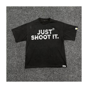 เสื้อยืดคอกลมแขนสั้นผู้ชาย Rich Collective ผ้าฝ้าย 100% ระบายอากาศได้ดี น้ำหนัก 320 กรัม ทรงลำลอง พอดีตัว มีโลโก้ด้านหน้า - Product Image 1