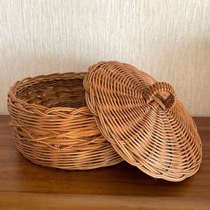 กระปุกหวายสั่งทำพิเศษ ขายดีที่สุด เป็นมิตรกับสิ่งแวดล้อม ดีไซน์สวยงาม กล่องเก็บของพร้อมฝาปิด - Product Image 1