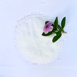 Urea Perlada para Automoción, Fertilizante Nitrogenado Hecho en Vietnam, Color Blanco, 46% de Nitrógeno - Product Image 1