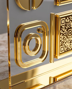 Elegante Soporte de Acrílico para Letreros con Código QR, Personalizado, de Escritorio, Diseño Elegante, Visibilidad Mejorada, Iluminación LED, Estilo Europeo - Product Image 5