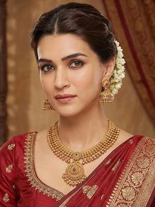Conjunto de Joyería Étnica para Mujer, Collar y Aretes con Diseño de Flores en Aleación Chapada en Oro, Inspirado en Bollywood Indio, con Perlas de Imitación - Product Image 3