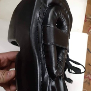 Casco Táctico Ajustable de Cuero con Protector de Ojos Abatible, Resistente al Agua, Diseño de Lujo para Deportes de Esquí Infantiles - Product Image 3