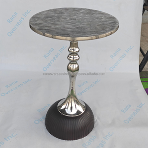 Table Ronde en Aluminium Premium, Impression Gravure, Design Métallique Moderne et Élégant, Durable, pour la Maison, le Bureau ou l'Espace de Vie - Product Image 3