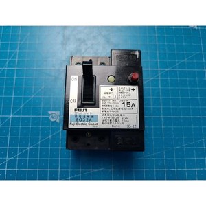 ฟูจิ EG32A 15A เซอร์กิตเบรกเกอร์ป้องกันไฟรั่ว ใช้งานได้ตามสภาพเดิม อะไหล่อุปกรณ์เซมิคอนดักเตอร์รุ่นเก่า - Product Image 4