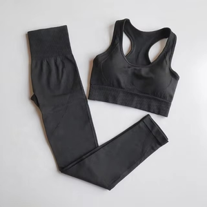 Conjunto de Yoga de 2 Piezas para Mujer, Ropa Deportiva para Gimnasio, Secado Rápido, Alta Calidad, Moderno y Sin Costuras - Product Image 5