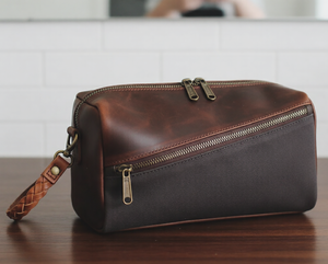 Promotional Cheap Customizable Leather Cosmetic <b>Bag</b> <b>for</b> Bathroom <b>Men</b> Shaving Kit <b>Bag</b> Travel <b>Toiletry</b> <b>Bag</b> <b>for</b> sale - Product Image 5