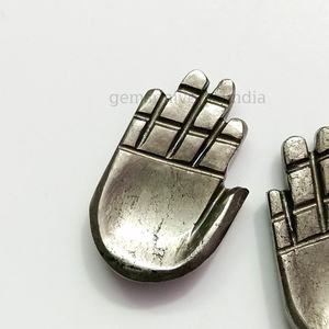 หินไพไรต์ธรรมชาติแกะสลักรูปมือฟาติมา สำหรับทำเครื่องประดับ หินไพไรต์รูปมือฮัมซา แบบบริโอเล็ต ขายส่งจำนวนมาก - Product Image 2