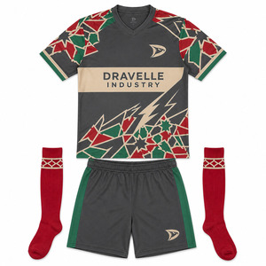 Tenues de football en polyester : Maillot et short de football personnalisés sublimés à col en V, faible MOQ |   Usine OEM antimicrobienne - Product Image 5