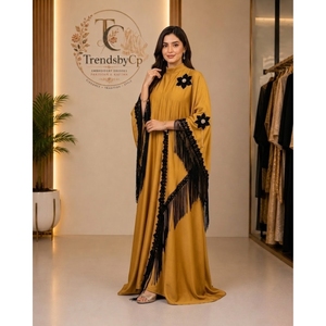 Abaya de Luxe Modeste Tendance par CP, en Nida, Longueur Ras du Sol, Col Montant, Asymétrique, avec Pompons Brodés et Appliques Florales en Velours Naturel pour Adultes - Product Image 1