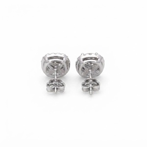 Boucles d'oreilles clous en or massif 10K 14K 18K avec diamants de laboratoire ronds couleur DEF clarté VS VVS certifiés IGI, boucles d'oreilles clous halo en diamant - Product Image 2