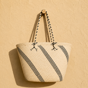 Eco-friendly <b>Straw</b> Tote <b>Bag</b> with Black Diagonal Checkered Pattern Bohemian Style Open Top Summer Beach Daily Travel <b>Bag</b> - Product Image 1
