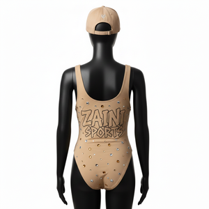 Traje de baño de una pieza para mujer, de nailon y spandex, color beige, ajustado, con logotipo de diamantes de imitación termotransferibles, personalizado para traje de baño. - Product Image 2