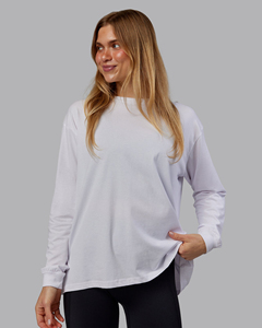 Camisetas extragrandes para mujer con hombros caídos, mangas cortas, estilo moderno, informal, holgado, tela suave, corte relajado, estilo cómodo, perfecto. - Product Image 4