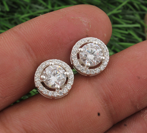 Pendientes Minimalistas Pequeños de Plata de Ley 925 con Circonita Cúbica, Pendientes de Boda de Lujo, Simples y Delicados, Geométricos, para Múltiples Perforaciones - Product Image 1