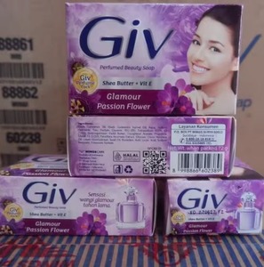 สบู่ก้อนพรีเมียม 76 กรัม x 72 ก้อน กลิ่นลิลลี่และคาโมมายล์ ช่วยเติมความชุ่มชื้นและผิวกระจ่างใส สบู่ก้อนรีไซเคิลได้ สำหรับขายส่ง - Product Image 3