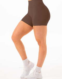 Shorts de sport légers et respirants pour femmes, taille élastique, séchage rapide, personnalisables avec logo, petits prix - Product Image 1