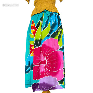 Jupe en rayonne peinte à la main Nouveau design Floral fabriqué à Bali de haute qualité pour les femmes - Product Image 5