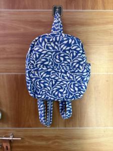 Sac à dos fourre-tout matelassé en coton fait main pour filles, idéal pour les voyages et les pique-niques, tendance, durable, portable, haute qualité, imprimé floral, capacité 5 kg - Product Image 5