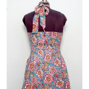 เดรสยาวผ้าฝ้ายถักลายพิมพ์มือแบบคอ halter เปิดไหล่ ลายดอกไม้ สำหรับใส่ไปงานปาร์ตี้ฤดูร้อน - Product Image 6