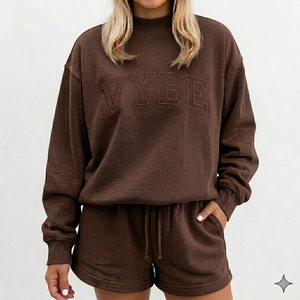 Ensemble court d'hiver à col montant pour femme, coupe moderne, doux et thermique, deux pièces, chaud et confortable, style détente pour la saison froide - Product Image 1