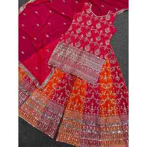 ชุดท็อปผ้าจอร์เจตต์ปักลายแฟชั่น พร้อมกางเกงปาลาซโซและผ้าคลุมไหล่ สีแดง - Product Image 3