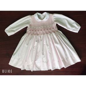 ชุดเดรสเด็กผู้หญิงแขนสั้นลายดอกไม้สีชมพูคุณภาพสูงขายส่งจากเวียดนาม - Product Image 2