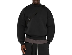Ensemble de survêtement homme noir personnalisé avec logo, sweat-shirt col rond oversize et pantalon de jogging coupe ample - Product Image 3